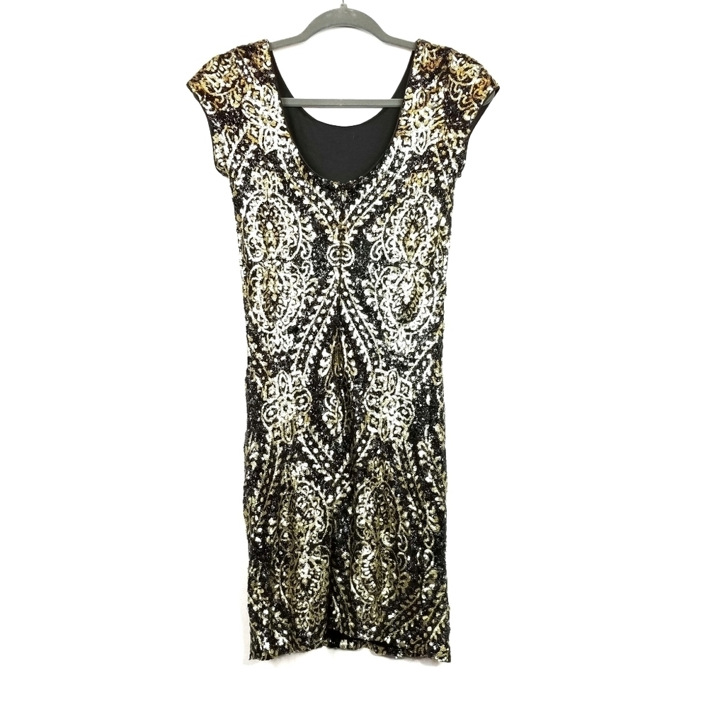 Slate & Willow Mae Sequin Shift Dress - Picture 4 of 9